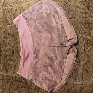Lululemon Speed Up Short Pink Camo Size 6 tall Excellent